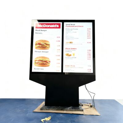 55 Inch Dışarı Dijital Tabela 3000-4000 Nits Parlaklık Adobe RGB 98% Renk ve IP65 Su geçirmez Reklam Kiosku